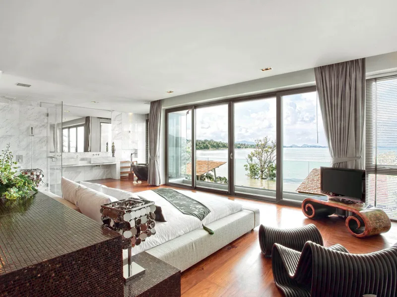 Choosing Between Bifold and Sliding Doors