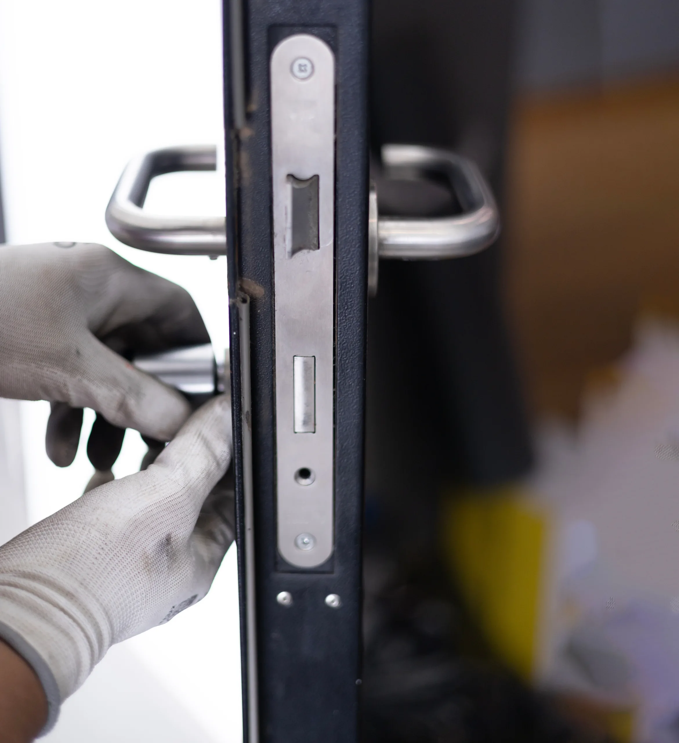 multipoint locking system